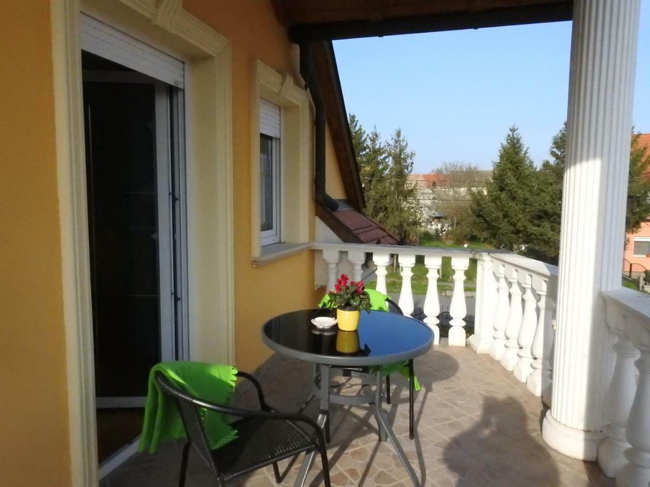 Georgina Apartman Харканы Экстерьер фото