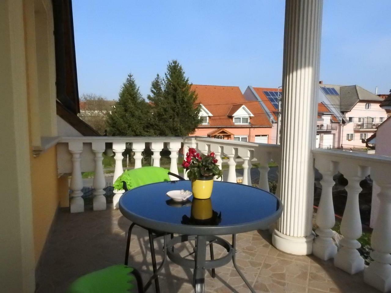 Georgina Apartman Харканы Экстерьер фото